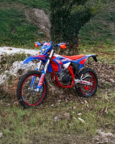 RR 125 R 4T