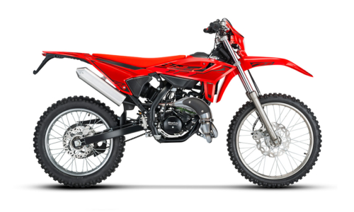 Betamotor-Young-Enduro-50-RR-2T-50-textslider-1080×648-01-1